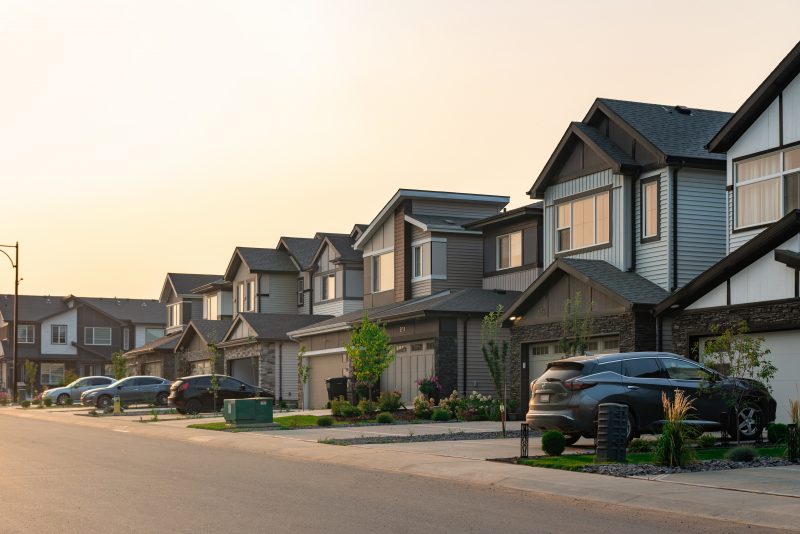 Front Garage homes in Kinglet