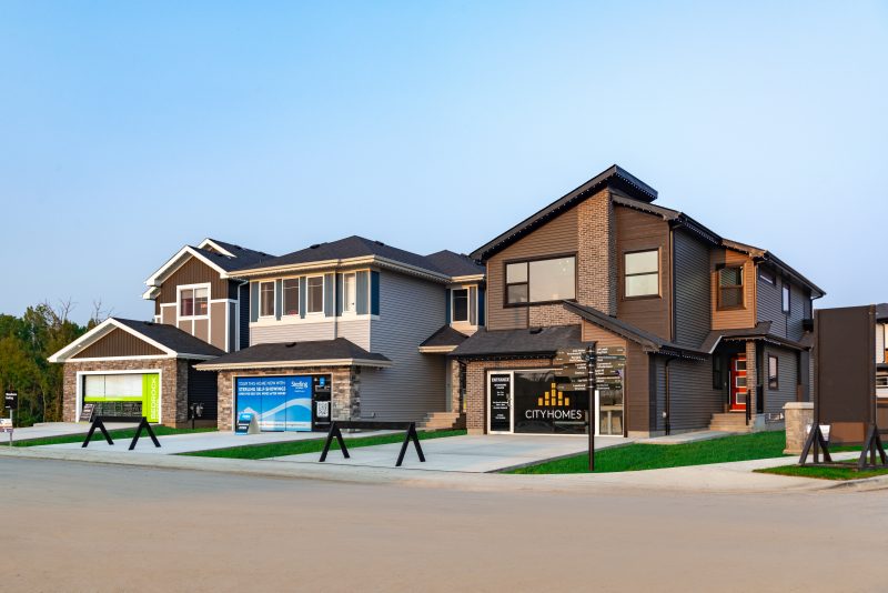 Kinglet by Big Lake Front Garage Showhomes