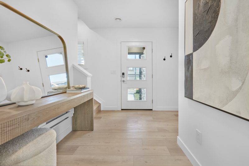 Entryway of Streetside's Harlow Townhome Showhome in Kinglet by Big Lake